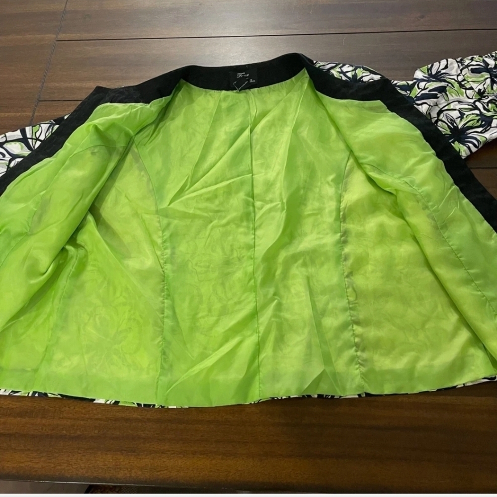 Trenz Women by Thersa Trenz Women's Neon Floral Coat Size 2X Green, Black, White - Picture 7 of 9